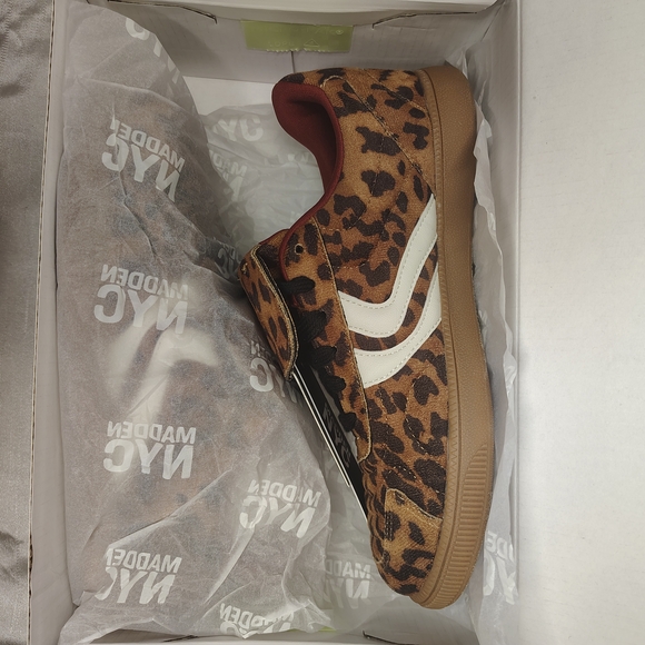 NWT- Madden NYC Leopard Print Fold Over Lace Up Sneakers - Picture 4 of 4